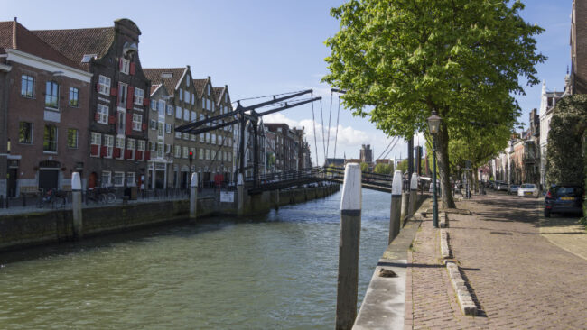 parkeren onder de haven