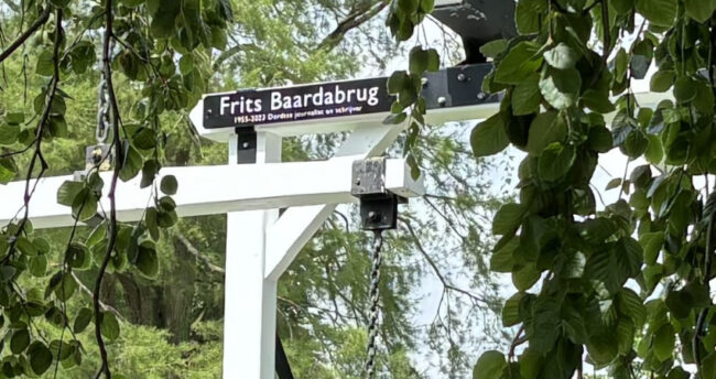 Frits Baardabrug onthult